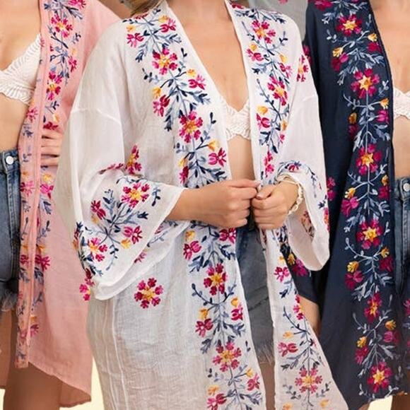 Lightweight Boho Festival Floral Embroidered Anemone Kimono White - Picture 4 of 4